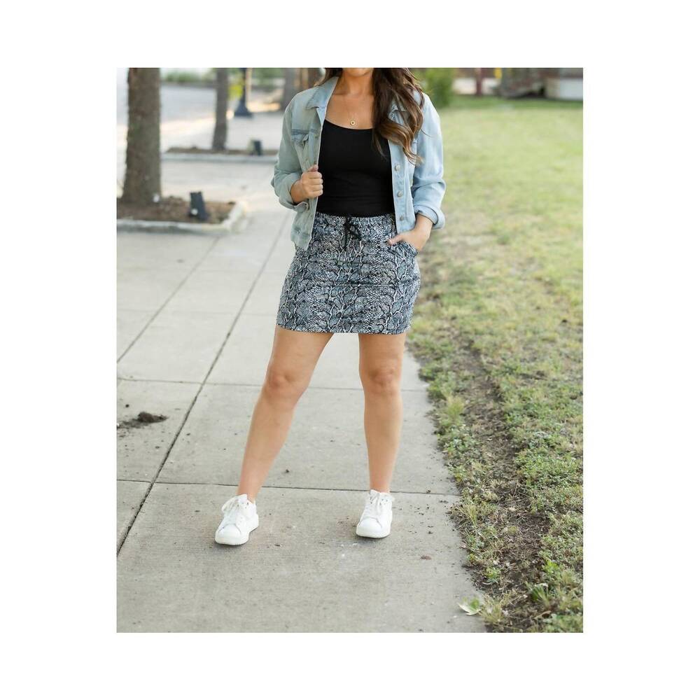 NEW JULIA ROSE sydney jogger skirt in snakeskin